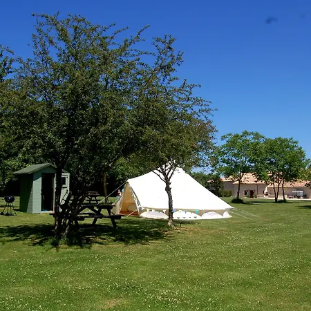 Hotel De Tesse 4*