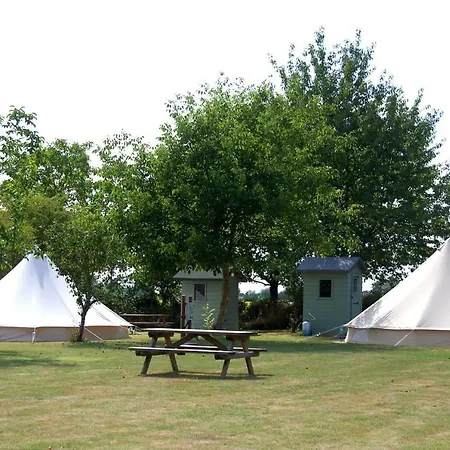 ホテル De Tesse 4*